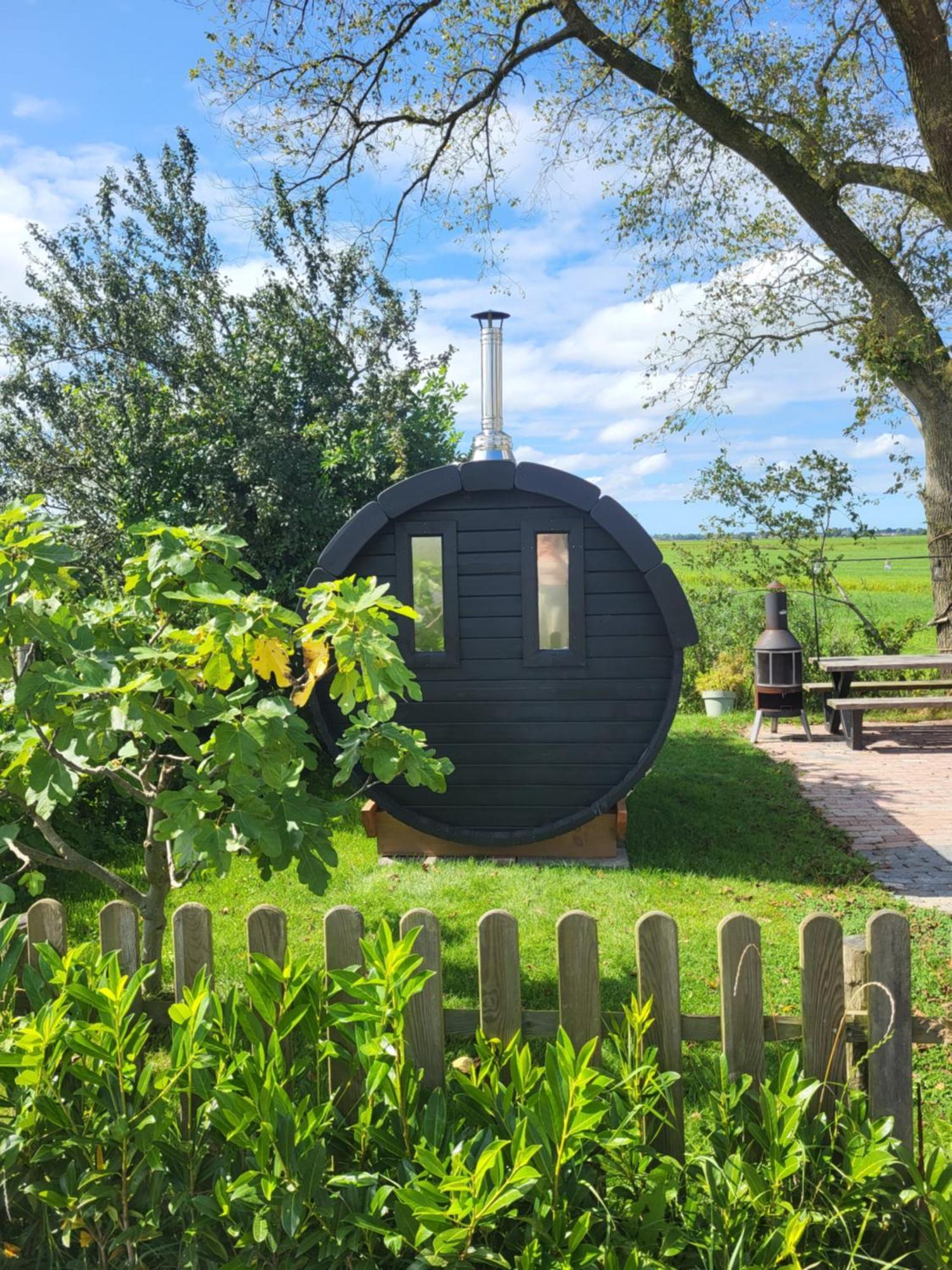 Jelsum Aan De Ee Apartment Bagian luar foto